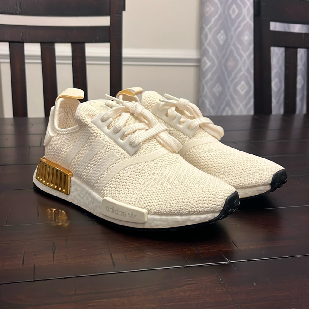 Adidas Nmd_r1 Shoes Sneakers New Cream Nmd Ee5174 New Boost Women’s Size 6.5